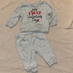 Donated ❌ Baby starters, valentine outfit